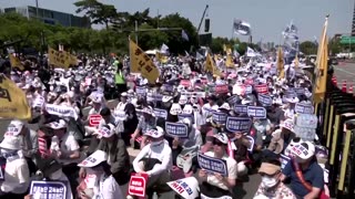 South Korea doctors hold rally amid prolonged strike