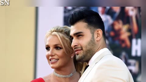 Britney Spears' Estranged Husband Sam Asghari Asks for Help Choosing a Paparazzi Disguise