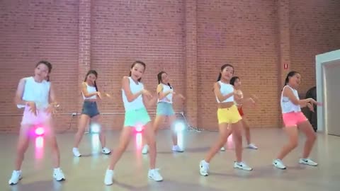 Mirror_-_Maggie_Lindemann_-_Pretty_Girl_(Cheat_Codes_x_Cade_Remix)_-_iMISS_Choreography