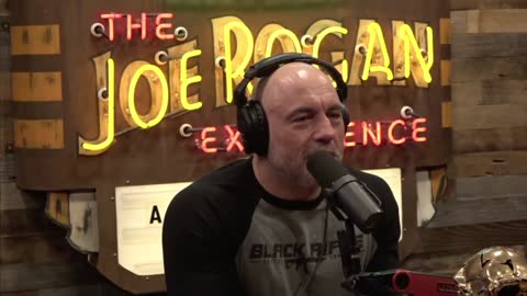 Joe Rogan: Real Life Jurassic Park?! They're Bringing Woolly Mammoths & Other Animals BACK TO LIFE!