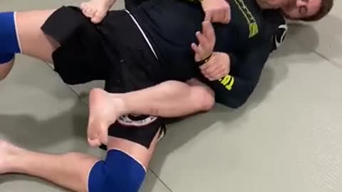 BJJ back attack: Armbar from back