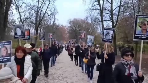 Round dance of "highly educated" idiots with the lowest level of IQ