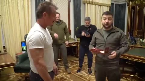 Hollywood actor Sean Penn gives his Oscar to Zelensky