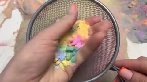 Baking soda rainbow holiday crunch