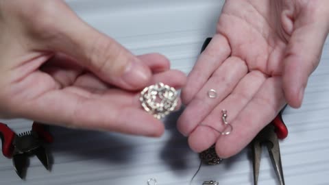 Simple Heart Shaped Metal Earrings, Jewelry Making Tutorial