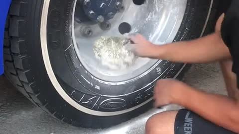 Tire polishing maintenance