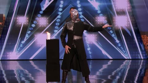 Aaron Crow- Pours Hot Wax On Eyes And Swings Sword At Howie Mandel - America's Got Talent 2018