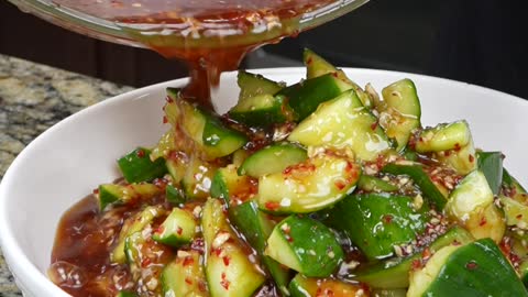 How to make: Spicy Cucumber Salad