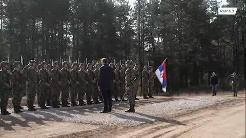 Serbian President Vucic supervises 'Manoeuvre 2022' exercise.