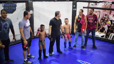 [MMA Kids] Tayson vs Bryan Lee - Champions Fight Kids