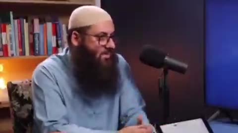 Muslim Imam in the UK "We must Islamize people's culture, language and thoughts"