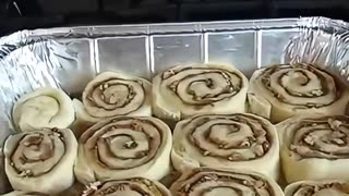 HOT CINNAMON BUNS