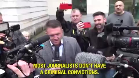 Tommy Robinson make an absolute mug out of this Sky News “reporter”