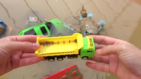 Fine Toys Construction Vehicles Looking for underground car