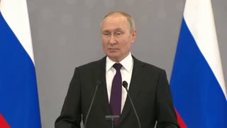 Vladimir Putin answered questions from Russian media.