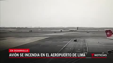 Choque de avión de Latam deja dos bomberos muertos y uno gravemente herido Noticias Telemundo