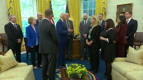 Biden meets with negotiators in the Oval Office