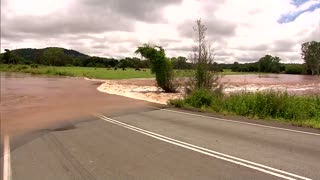 Australia flood sees one dead and ten missing