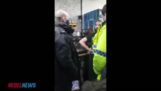 Manchester, UK cop punches Polish cafe worker Ezra Levant reacts