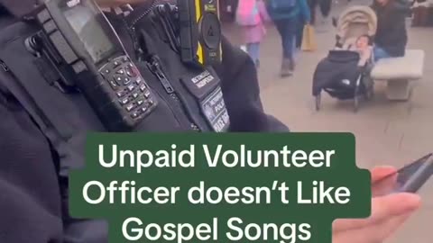 London Volunteer Police Officer Sticks Out Tongue, Harasses Christians For Singing Church Songs
