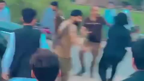 Fight of Punjab police and local citizens