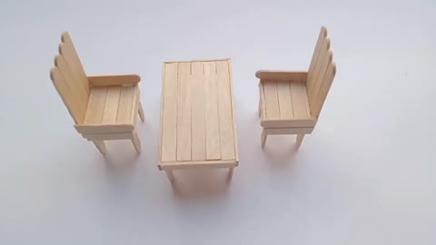 a way to make a ice cream stick eating desk l popsicle stick desk and chair l ice cream stick craft#