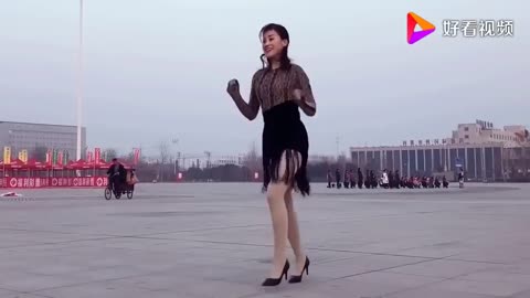 Шаффл на каблуках танцует красавица Цинцин I Schuffle Qingqing_1