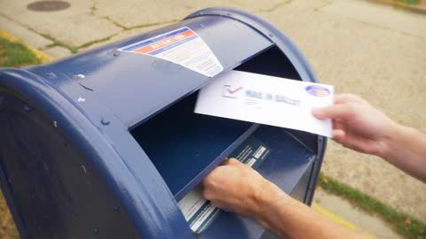 Postal Service Fraud Busted - Ring Leaders Robbed Americans - Is This Systemic?