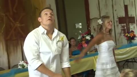 Funny First Wedding Dance-REALLY FUNNY!!