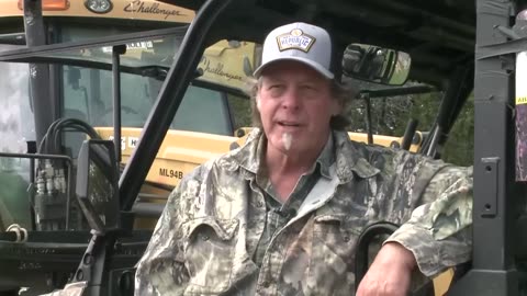 HCNN - Ted Nugent talks about performing National Anthem at Trump rally in Waco