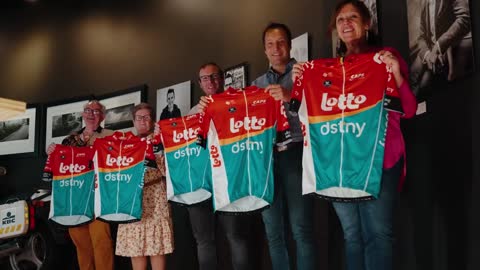 Racing as real coureurs Lotto Dstny x Vermarc Sport 2023 team kit reveal.