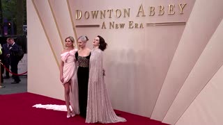 Stars of Downton Abbey attend premiere of 'A New Era'