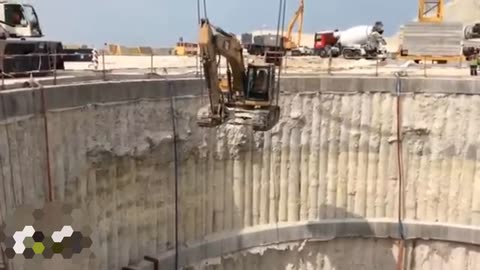 Extreme Dangerous Big Climbing Excavator Operator Skills, Fails Heavy Equipment Excavator Driving !