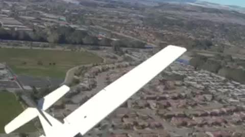 Students Pilot Lands Airplane With Missing Landing Gear #Shorts #Aviation