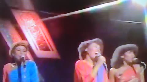 Pointer Sisters 1981 Slow Hand Live