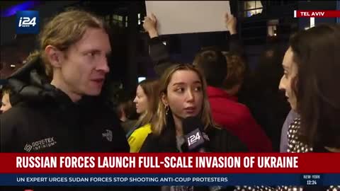 LIVE NOW:protestors gather at the Russian embassy in Tel Aviv supporting Ukraine