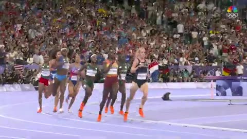 Keely hodgkinson kicks into gear to win women s 800m paris olympics nbc sports.