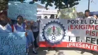 Protestas en el colegio Fernández Baena