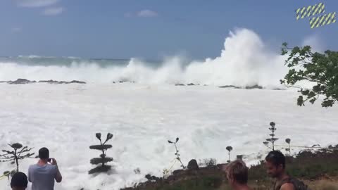 HUGE WAVES