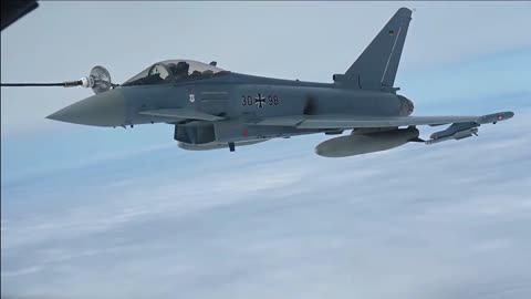 Eurofighter Typhoon in-flight refueling