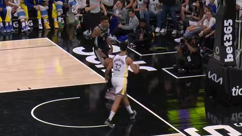 Wemby with MONSTER DUNK! Dominates Rim in GSW-SAS