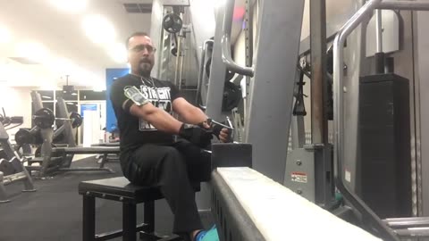 Workout - 2018 Seated Row Machine @GenesisFitnessClubs