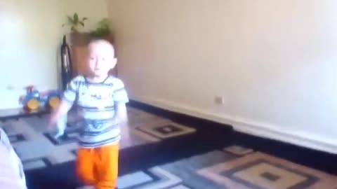Funny dancing by a baby😂