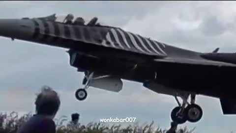 Extremely low flying planes compilation