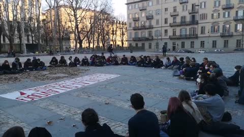 STUDENTI MEDI CONTRO LA "SCUOLA LAVORO" CHE HA CAUSATO LA MORTE. DI LORENZO PARELLI