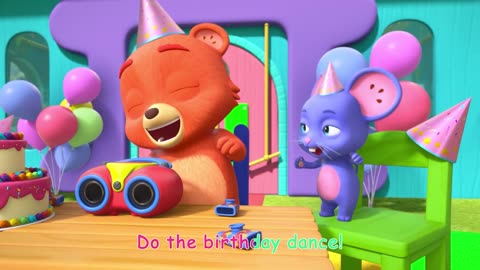 Musical Chairs Birthday _ NEW 🎂 CoComelon Animal Time _ Animals for Kids