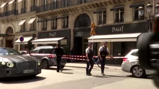 Armed robbers steal millions worth of jewelry in Paris