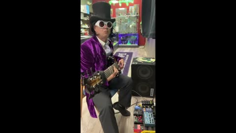 Willy Wonka cosplay "Endless Space" ambient Bass