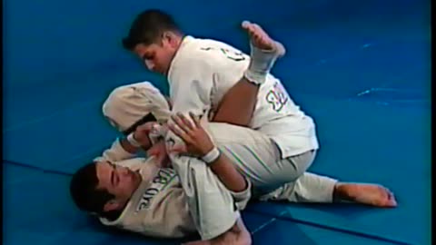 Brazilian Jiu Jitsu Tournament Fighting Techniques from the Bottom Position