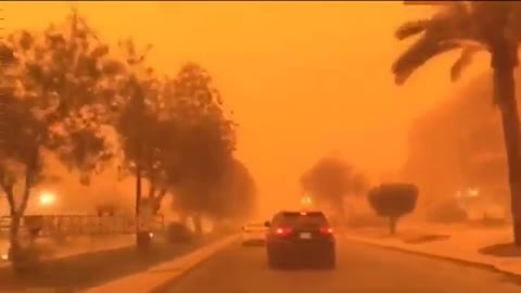 Une énorme tempête de poussière